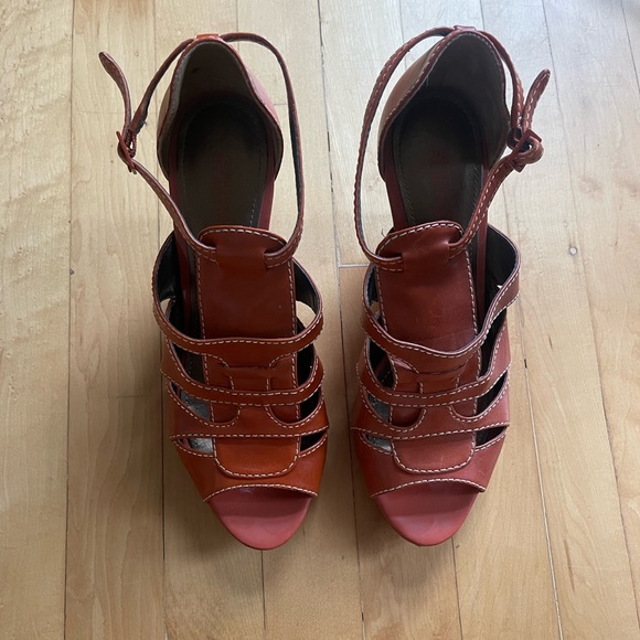 Kenneth Cole Reaction Orange Leather Heels - Picture 1 of 4